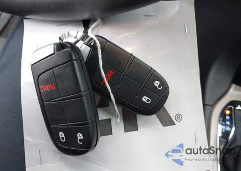 2017 Jeep Grand Cherokee Laredo 4X4 from USA, damaged, VIN 1C4RJFAG2HC802269